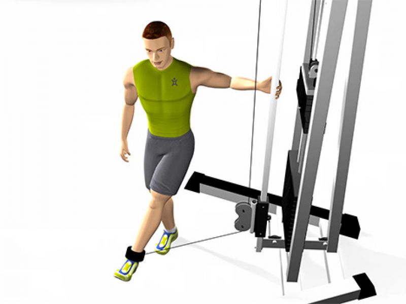 Low pulley single-hip adduction - STUDIOGYM